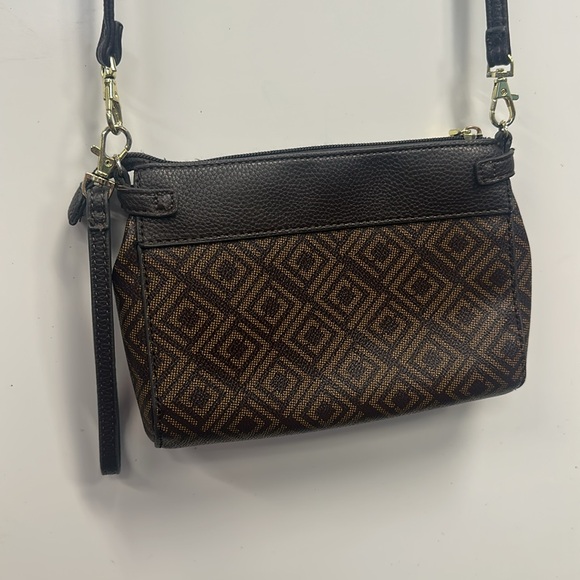 Liz Claiborne Elly Convertible Crossbody Purse - Picture 5 of 14